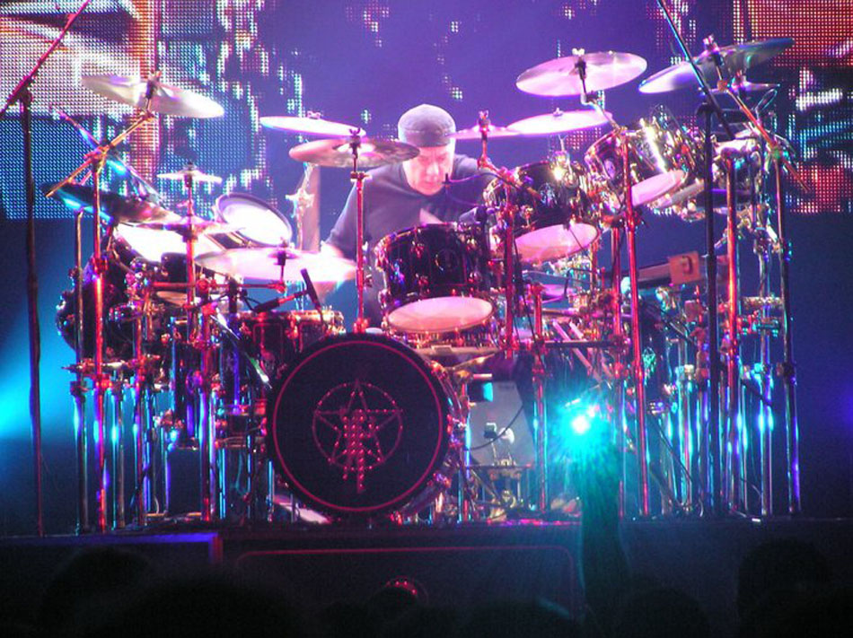 Rush R30 30th Anniversary World Tour Pictures - NEC Arena - Birmingham, England - September 11th, 2004