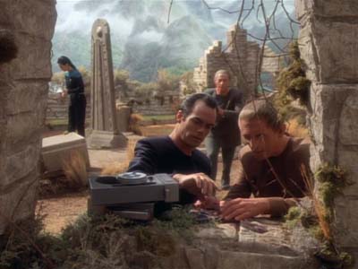 Star Trek: Deep Space Nine Screencaps "The Alternate" (S2:E12)
