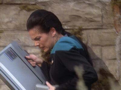 Star Trek: Deep Space Nine Screencaps "The Alternate" (S2:E12)