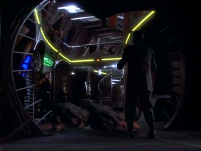 Star Trek: Deep Space Nine Screencaps "The Alternate" (S2:E12)