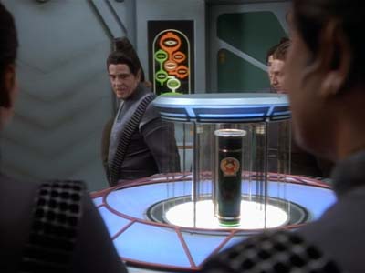 Star Trek: Deep Space Nine Screencaps "Armageddon Game" (S2:E13)