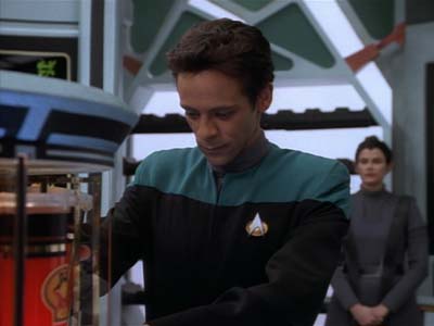 Star Trek: Deep Space Nine Screencaps "Armageddon Game" (S2:E13)