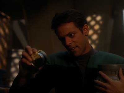 Star Trek: Deep Space Nine Screencaps "Armageddon Game" (S2:E13)