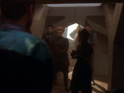 Star Trek: Deep Space Nine Screencaps "Armageddon Game" (S2:E13)
