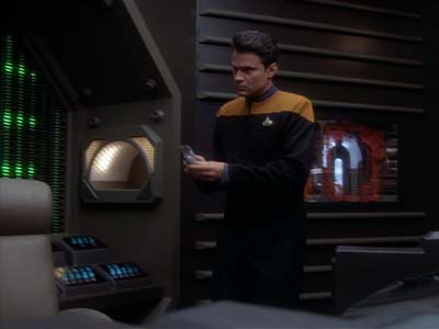 Star Trek: Deep Space Nine Screencaps "Whispers" (S2:E14)