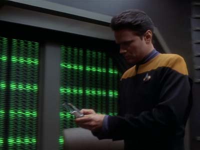 Star Trek: Deep Space Nine Screencaps "Whispers" (S2:E14)