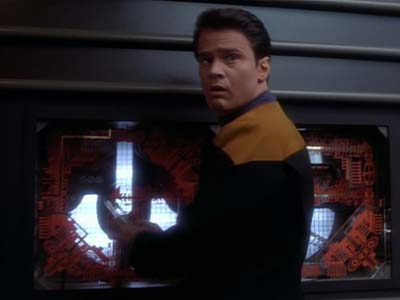 Star Trek: Deep Space Nine Screencaps "Whispers" (S2:E14)
