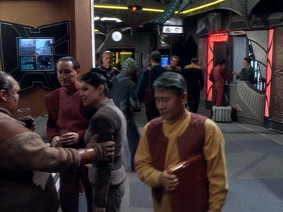 Star Trek: Deep Space Nine Screencaps "Whispers" (S2:E14)