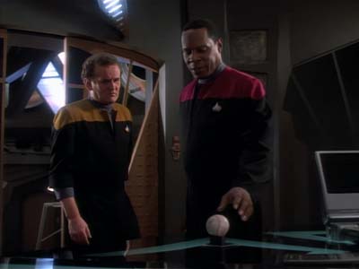 Star Trek: Deep Space Nine Screencaps "Whispers" (S2:E14)