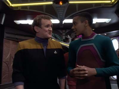 Star Trek: Deep Space Nine Screencaps "Whispers" (S2:E14)
