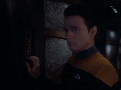 Star Trek: Deep Space Nine Screencaps "Whispers" (S2:E14)