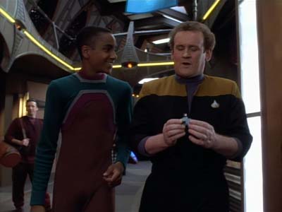 Star Trek: Deep Space Nine Screencaps "Whispers" (S2:E14)