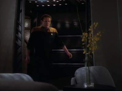 Star Trek: Deep Space Nine Screencaps "Whispers" (S2:E14)