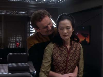 Star Trek: Deep Space Nine Screencaps "Whispers" (S2:E14)