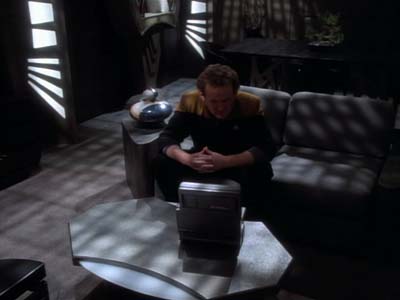 Star Trek: Deep Space Nine Screencaps "Whispers" (S2:E14)