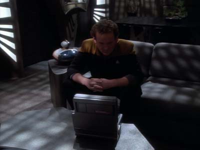 Star Trek: Deep Space Nine Screencaps "Whispers" (S2:E14)