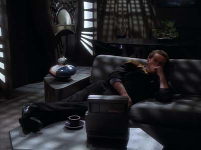 Star Trek: Deep Space Nine Screencaps "Whispers" (S2:E14)