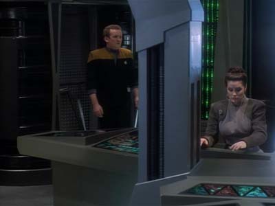 Star Trek: Deep Space Nine Screencaps "Whispers" (S2:E14)