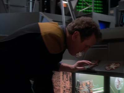 Star Trek: Deep Space Nine Screencaps "Whispers" (S2:E14)
