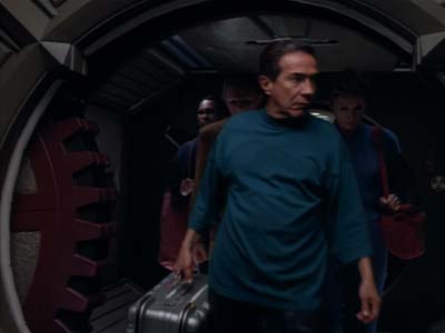 Star Trek: Deep Space Nine Screencaps "Whispers" (S2:E14)