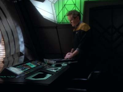 Star Trek: Deep Space Nine Screencaps "Whispers" (S2:E14)