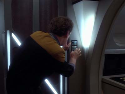Star Trek: Deep Space Nine Screencaps "Whispers" (S2:E14)