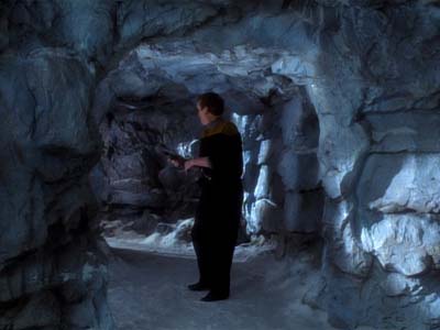 Star Trek: Deep Space Nine Screencaps "Whispers" (S2:E14)