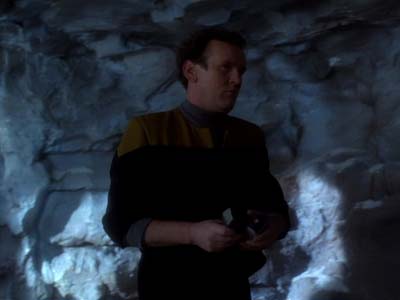 Star Trek: Deep Space Nine Screencaps "Whispers" (S2:E14)