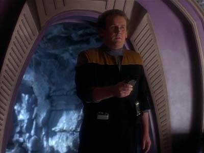 Star Trek: Deep Space Nine Screencaps "Whispers" (S2:E14)