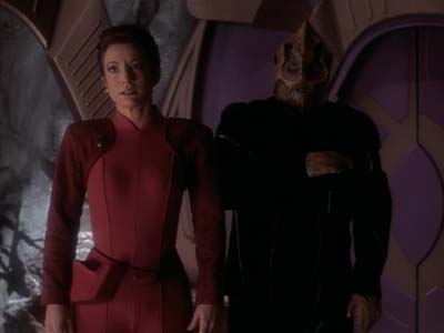 Star Trek: Deep Space Nine Screencaps "Whispers" (S2:E14)