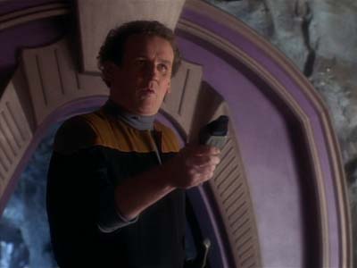 Star Trek: Deep Space Nine Screencaps "Whispers" (S2:E14)