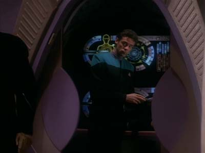 Star Trek: Deep Space Nine Screencaps "Whispers" (S2:E14)