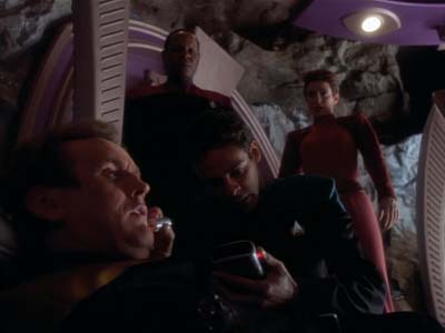 Star Trek: Deep Space Nine Screencaps "Whispers" (S2:E14)