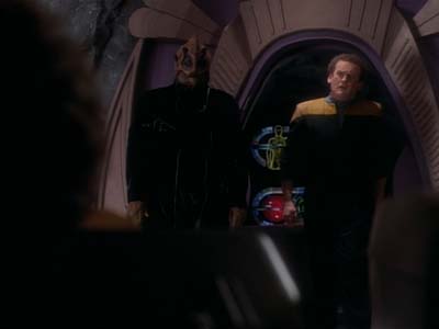 Star Trek: Deep Space Nine Screencaps "Whispers" (S2:E14)