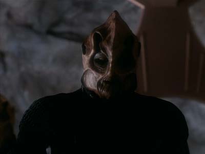 Star Trek: Deep Space Nine Screencaps "Whispers" (S2:E14)