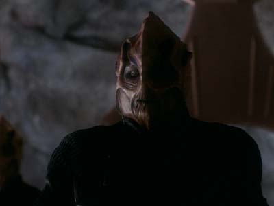 Star Trek: Deep Space Nine Screencaps "Whispers" (S2:E14)