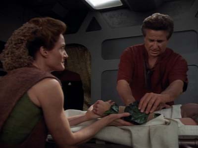 Star Trek: Deep Space Nine Screencaps "Paradise" (S2:E15)