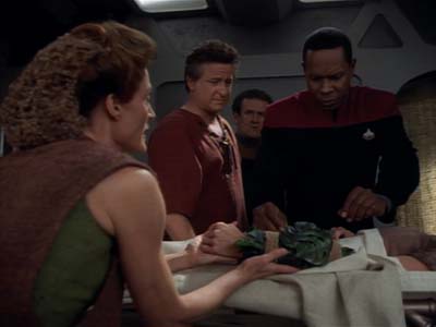 Star Trek: Deep Space Nine Screencaps "Paradise" (S2:E15)