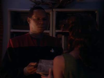 Star Trek: Deep Space Nine Screencaps "Paradise" (S2:E15)