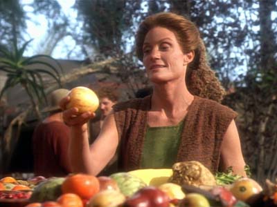 Star Trek: Deep Space Nine Screencaps "Paradise" (S2:E15)