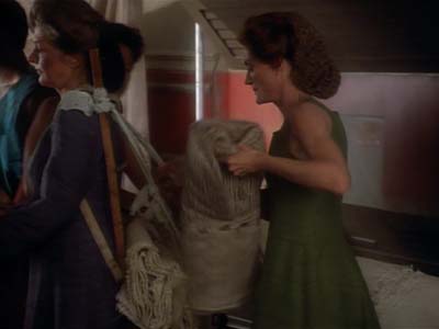 Star Trek: Deep Space Nine Screencaps "Paradise" (S2:E15)