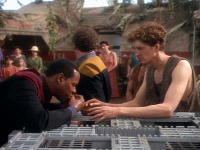 Star Trek: Deep Space Nine Screencaps "Paradise" (S2:E15)