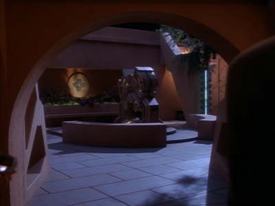 Star Trek: Deep Space Nine Screencaps "Shadowplay" (S2:E16)