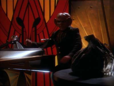 Star Trek: Deep Space Nine Screencaps "Shadowplay" (S2:E16)