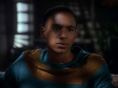 Star Trek: Deep Space Nine Screencaps "Shadowplay" (S2:E16)