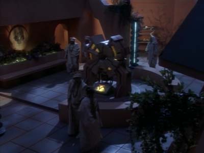 Star Trek: Deep Space Nine Screencaps "Shadowplay" (S2:E16)