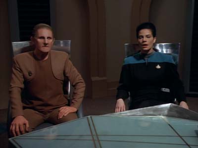 Star Trek: Deep Space Nine Screencaps "Shadowplay" (S2:E16)