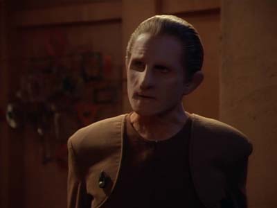 Star Trek: Deep Space Nine Screencaps "Shadowplay" (S2:E16)