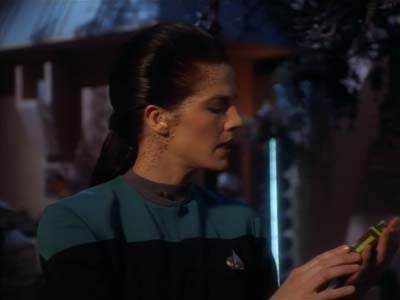 Star Trek: Deep Space Nine Screencaps "Shadowplay" (S2:E16)