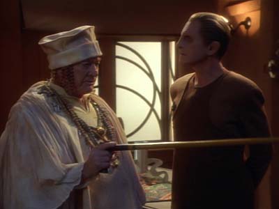 Star Trek: Deep Space Nine Screencaps "Shadowplay" (S2:E16)